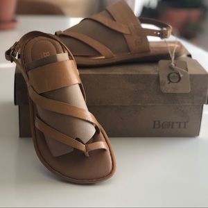NIB Born Favignana Leather Comfort Flat Sandal